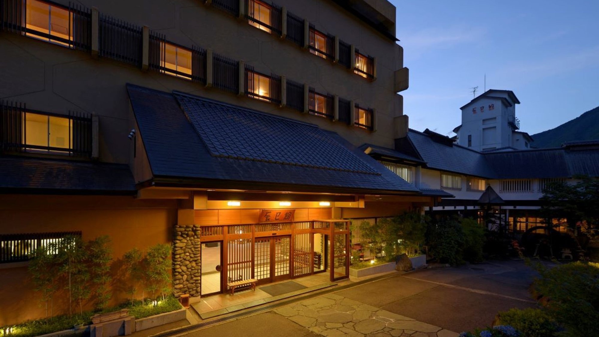 辰巳館
